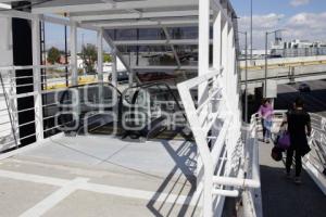 VÍA ATLIXCÁYOTL . PUENTE PEATONAL