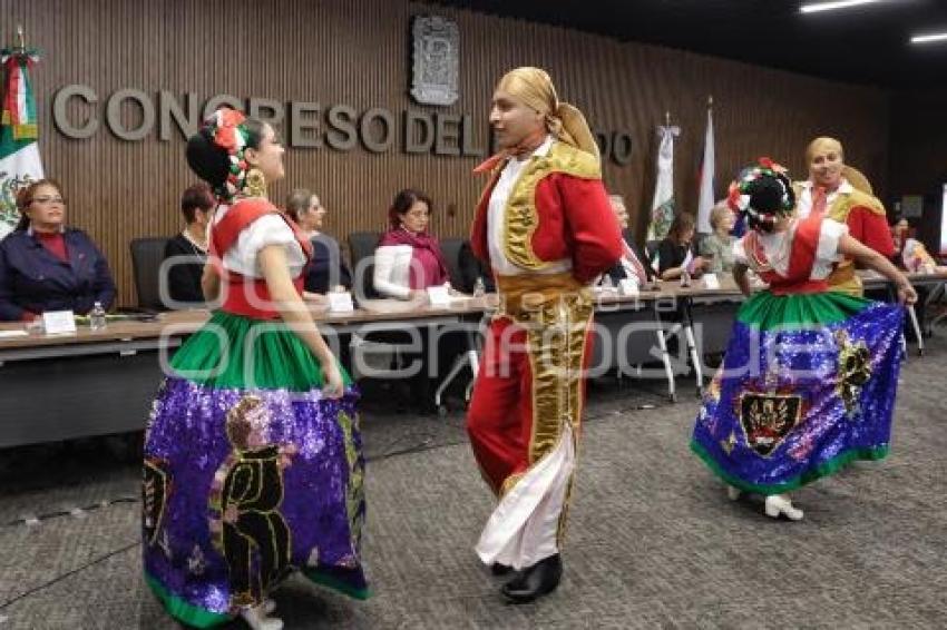 CONGRESO . RELACIONES DIPLOMÁTICAS