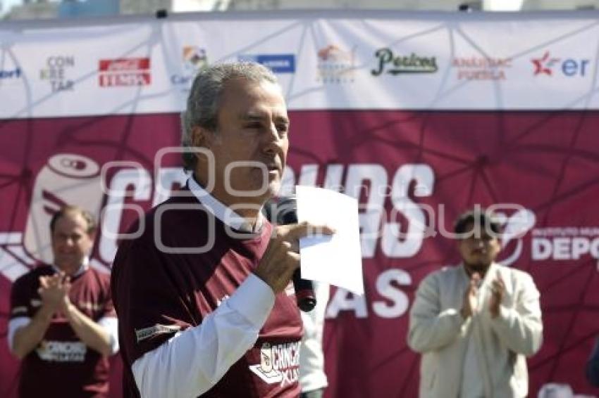 AYUNTAMIENTO . CANCHAS X LATAS