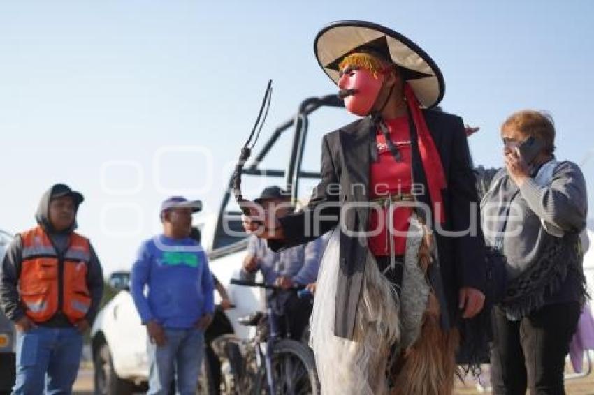 TLAXCALA . CARRERA DE CHIVARRUDOS