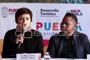 TURISMO . CIELO DE COLORES