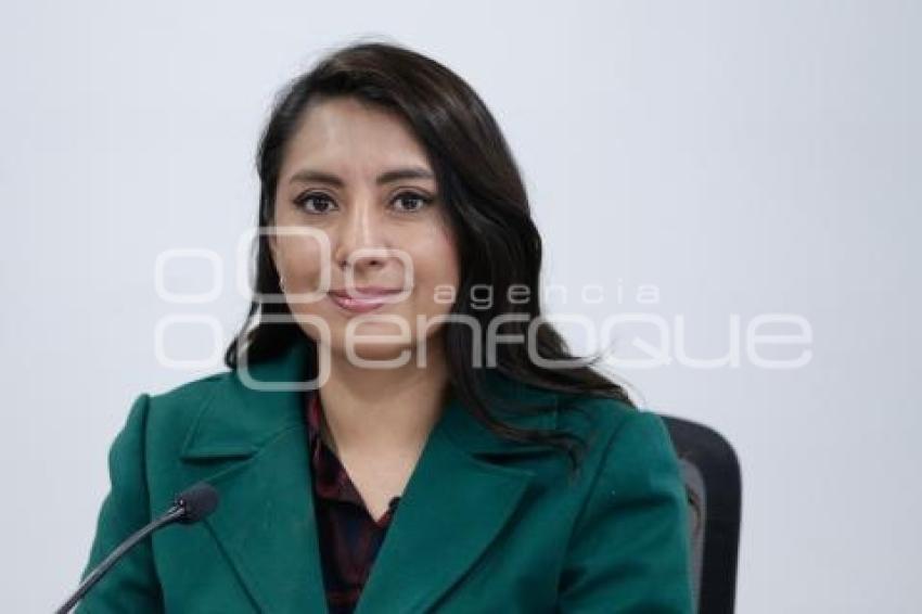 ANGÉLICA PATRICIA ALVARADO