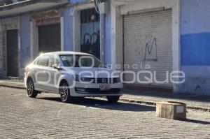 PARQUÍMETROS . APARCADO DE CAJONES