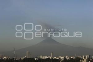 VOLCÁN POPOCATÉPETL . FUMAROLA