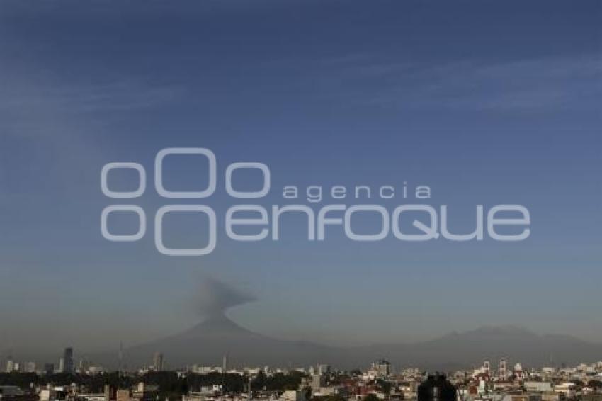 VOLCÁN POPOCATÉPETL . FUMAROLA