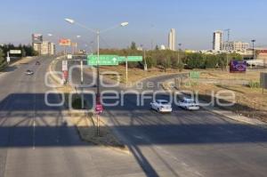 VÍA ATLIXCÁYOTL . TRÁFICO