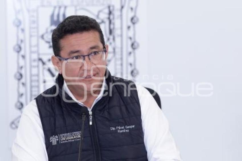 CONGRESO . RUEDA DE PRENSA