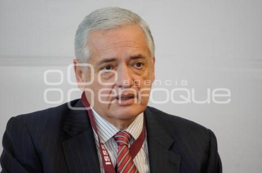 ISSSTEP . CARRERA 45º ANIVERSARIO