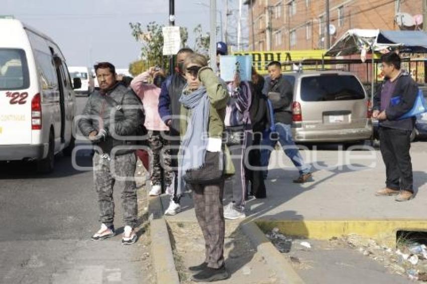 TRANSPORTE PÚBLICO . USUARIOS