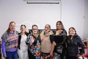 8M . COLECTIVO POR LA MUJERES