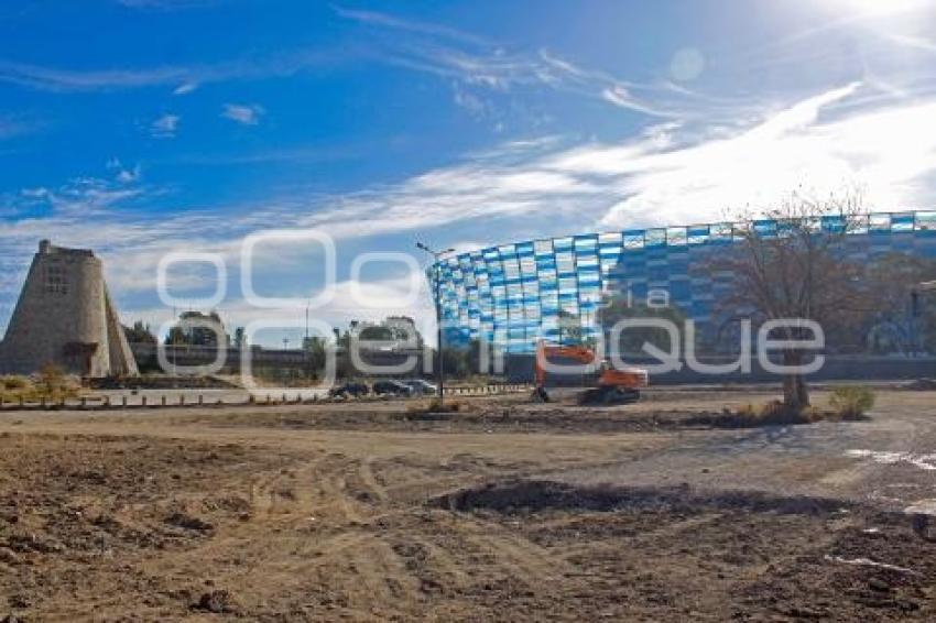 OBRA . PASEO DE LAS Y LOS CAMPEONES