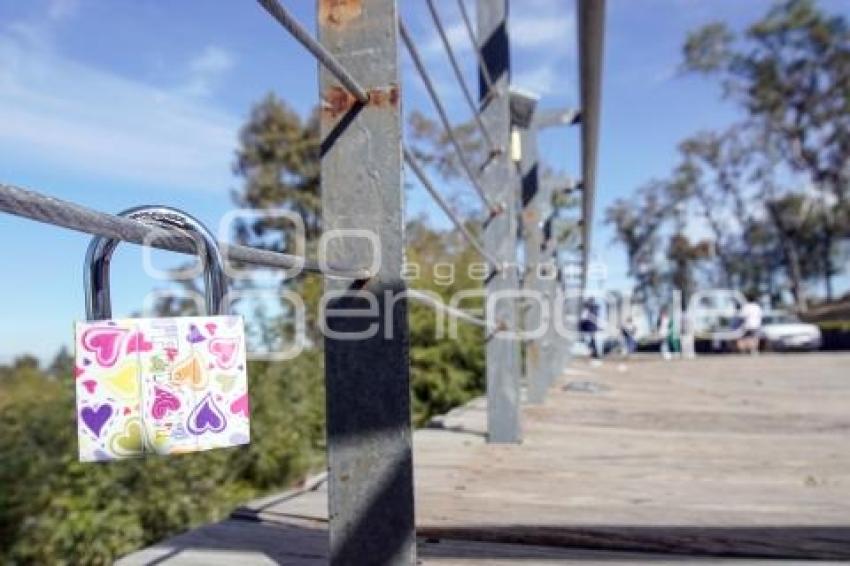 FUERTE DE GUADALUPE . CANDADOS