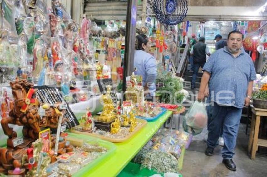 AÑO CHINO . AMULETOS DE LA SUERTE