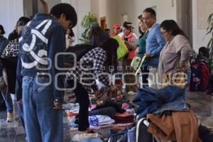 TLAXCALA . TIANGUIS TRUEQUE ROPA