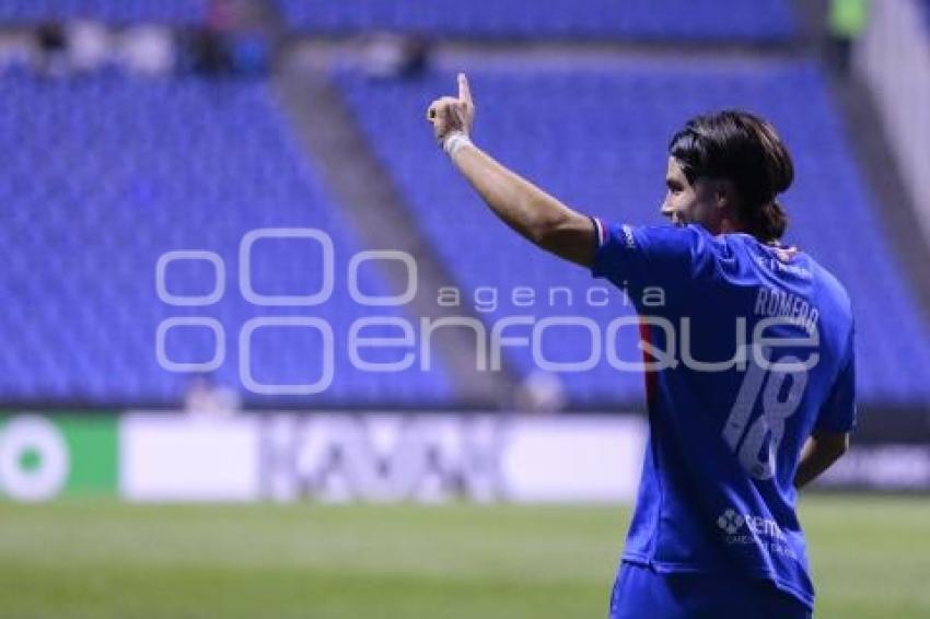 FÚTBOL . CRUZ AZUL VS VANCOUVER