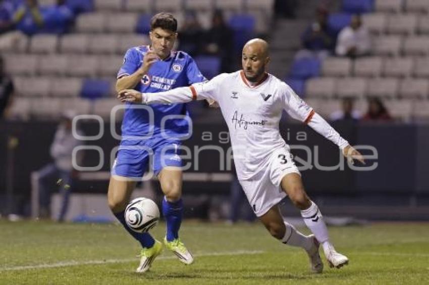 FÚTBOL . CRUZ AZUL VS VANCOUVER