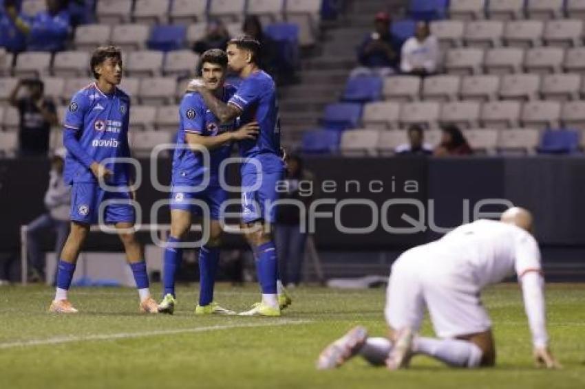 FÚTBOL . CRUZ AZUL VS VANCOUVER