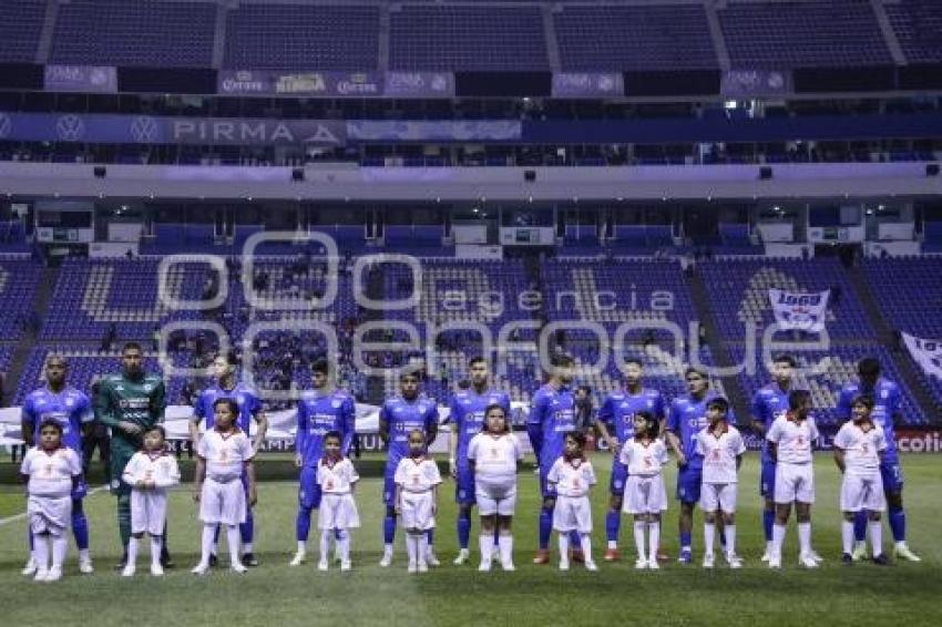 FÚTBOL . CRUZ AZUL VS VANCOUVER