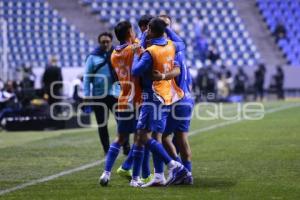 FÚTBOL . CRUZ AZUL VS VANCOUVER