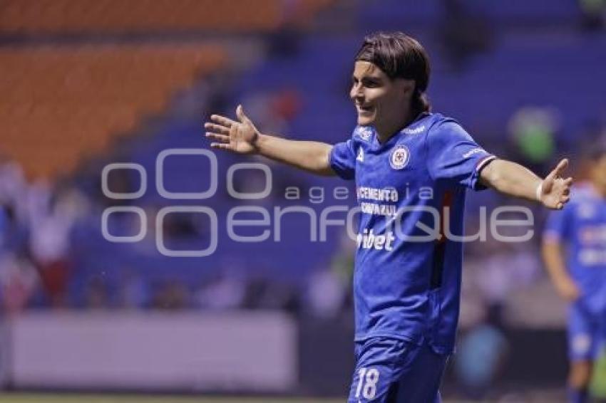 FÚTBOL . CRUZ AZUL VS VANCOUVER