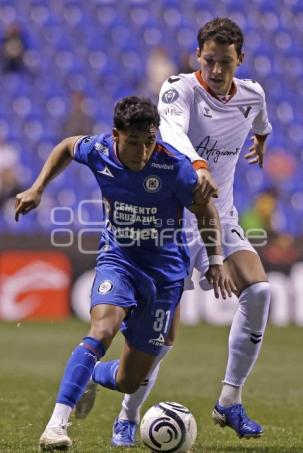 FÚTBOL . CRUZ AZUL VS VANCOUVER