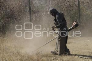 SAN ANDRÉS CHOLULA . LIMPIEZA EXPLANADA PIRAMIDE 