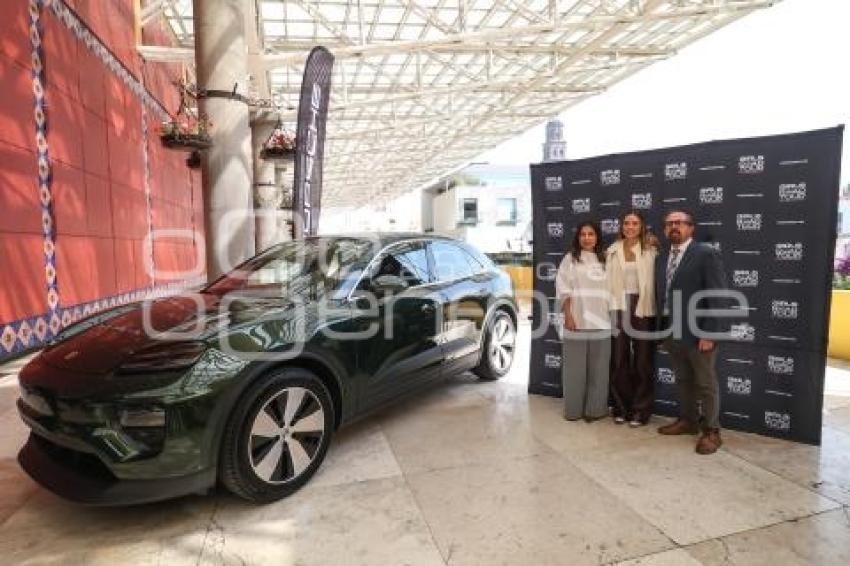 TURISMO . GIRLS ROAD TOURS