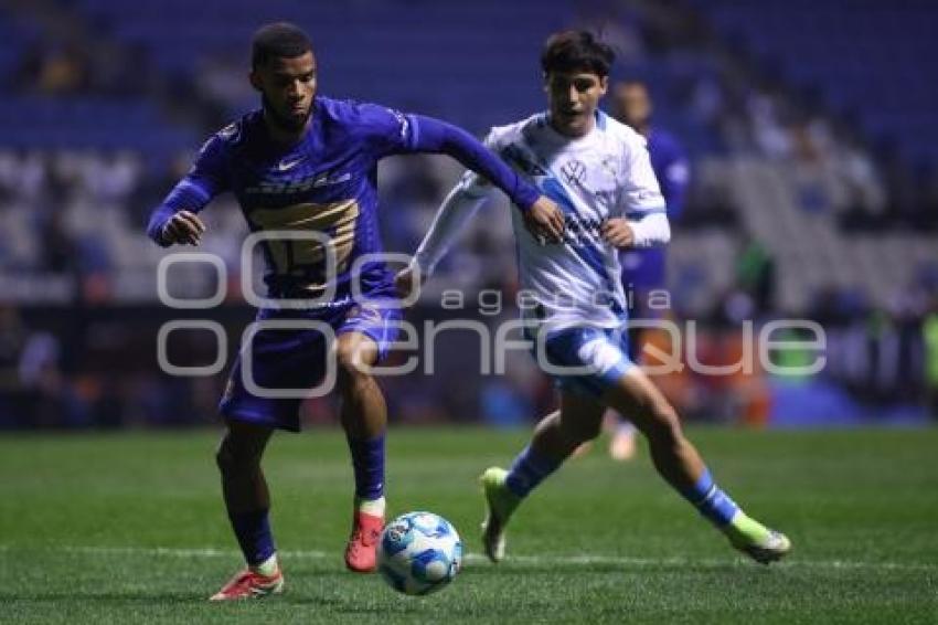 FÚTBOL . CLUB PUEBLA VS PUMAS