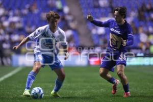 FÚTBOL . CLUB PUEBLA VS PUMAS