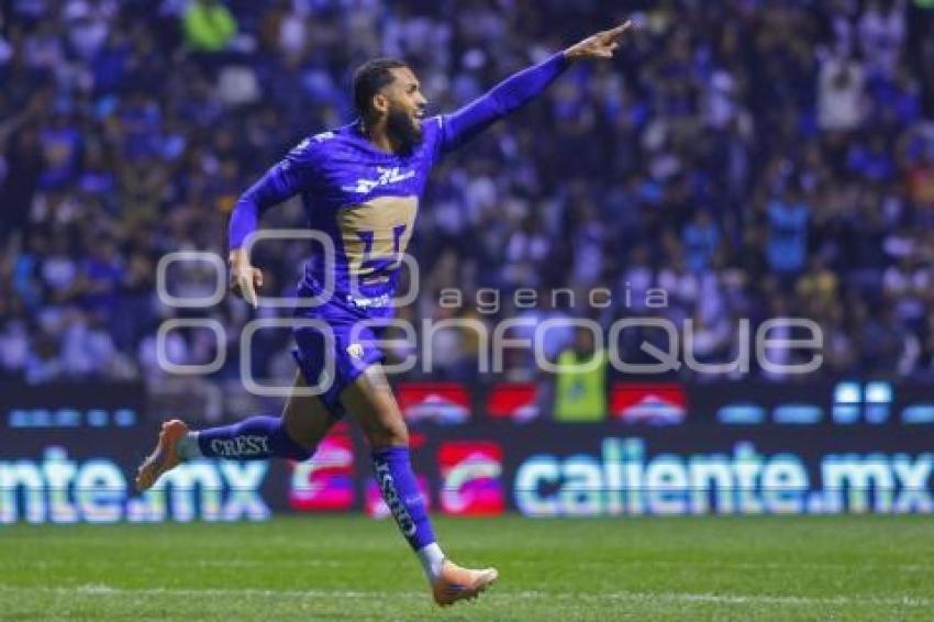 FÚTBOL . CLUB PUEBLA VS PUMAS