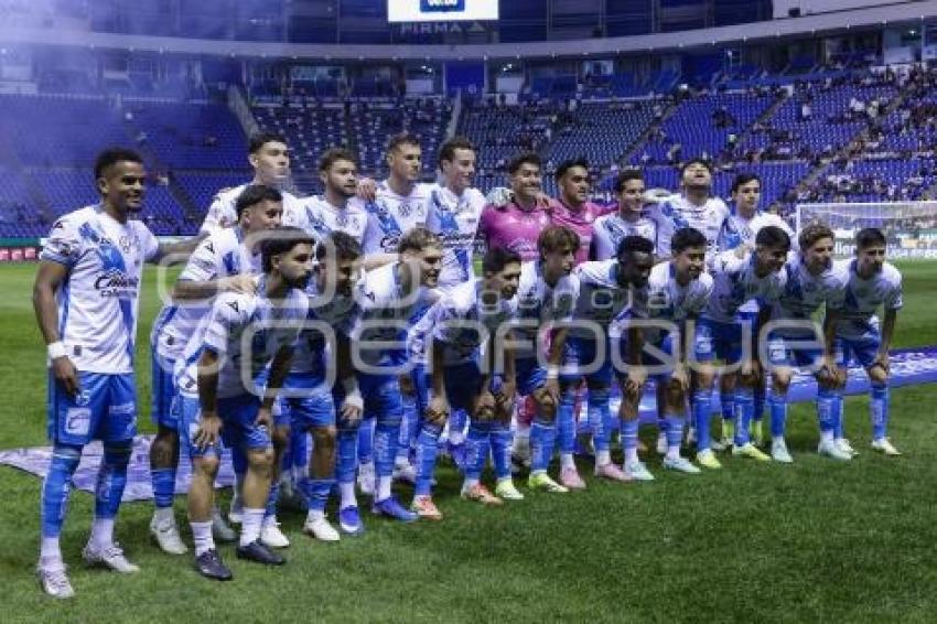 FÚTBOL . CLUB PUEBLA VS PUMAS