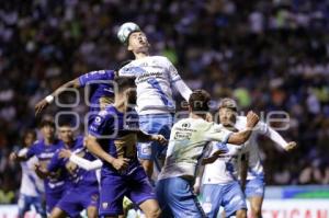 FÚTBOL . CLUB PUEBLA VS PUMAS