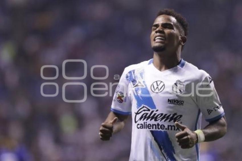 FÚTBOL . CLUB PUEBLA VS PUMAS