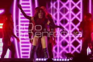 CONCIERTO . GLORIA TREVI