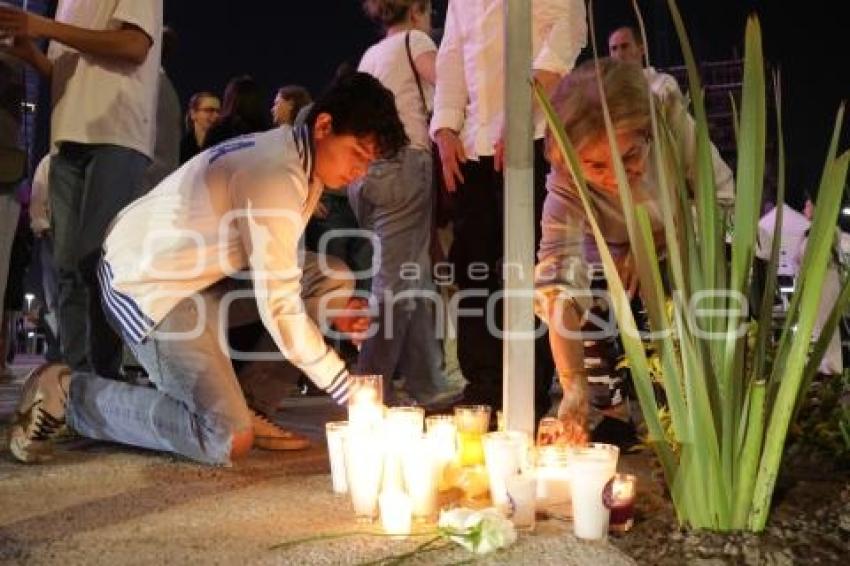 HOMENAJE . SALA EL DESPECHO