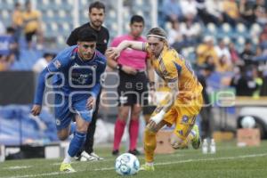 FÚTBOL . CRUZ AZUL VS TIGRES