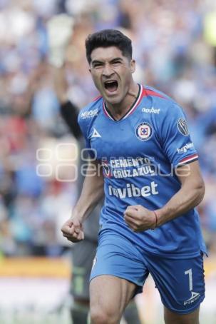 FÚTBOL . CRUZ AZUL VS TIGRES