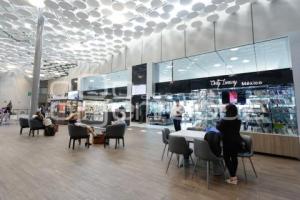 PASEO DESTINO . ESTRELLA ROJA