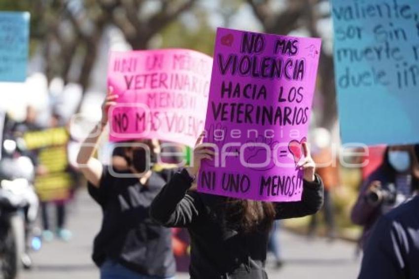 TLAXCALA . MANIFESTACIÓN MÉDICOS VETERINARIOS
