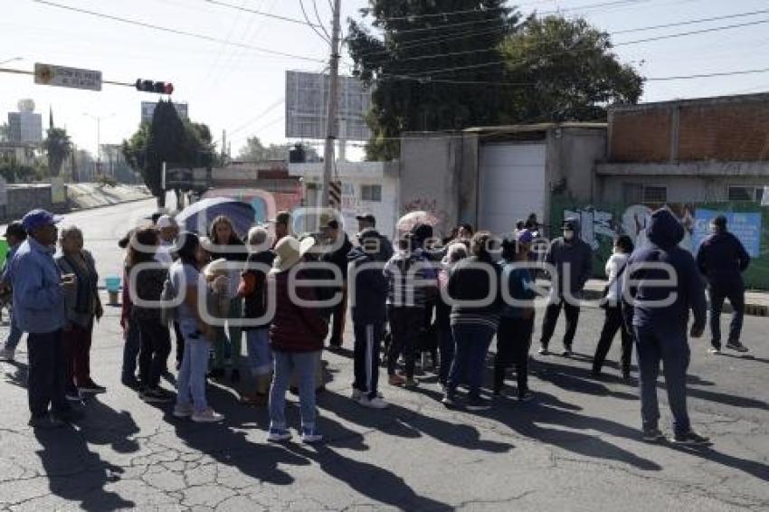 MANIFESTACIÓN . BULEVAR NIÑO POBLANO 
