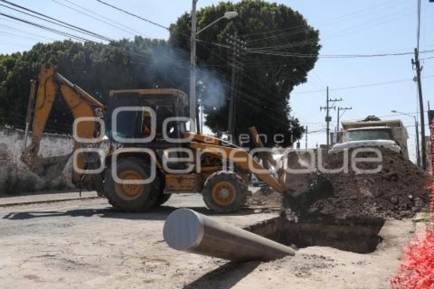 AGUA DE PUEBLA . OBRA DRENAJE