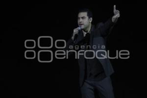 CONCIERTO . CARLOS RIVERA