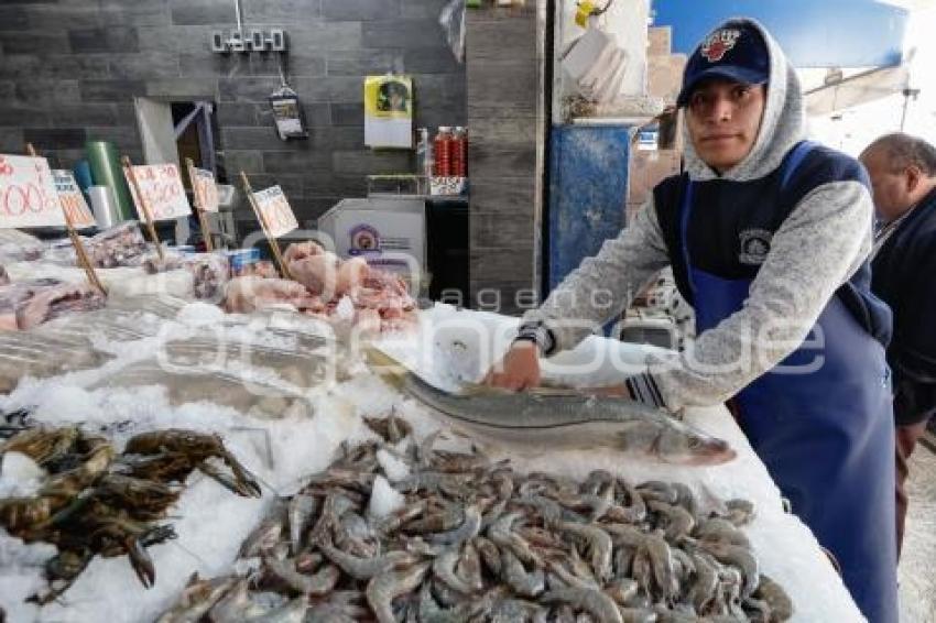 PESCADOS Y MARISCOS