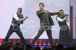 CONCIERTO . CARLOS RIVERA