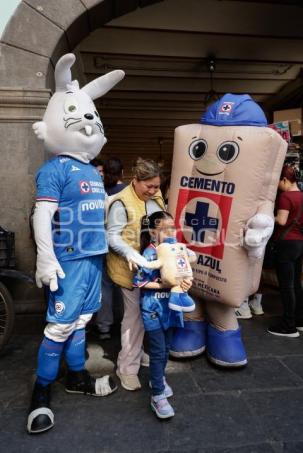 CRUZ AZUL . CONVIVENCIA