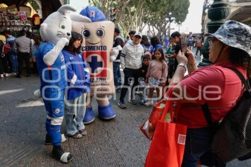 CRUZ AZUL . CONVIVENCIA