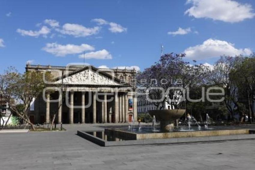 GUADALAJARA . CALLES VACÍAS