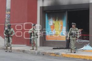 VANDALISMO OXXO . CLAVIJERO