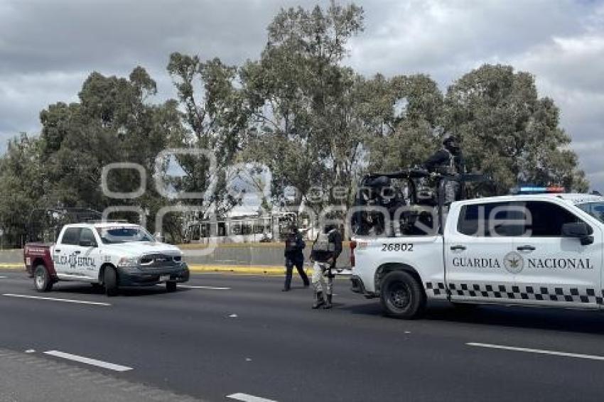 INCENDIO AUTOBÚS . AUTOPISTA