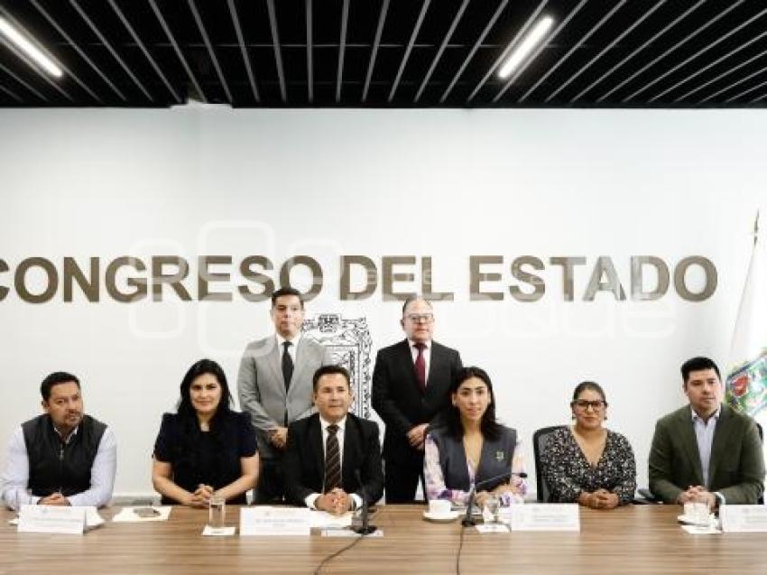 CONGRESO . COMISIÓN ASE